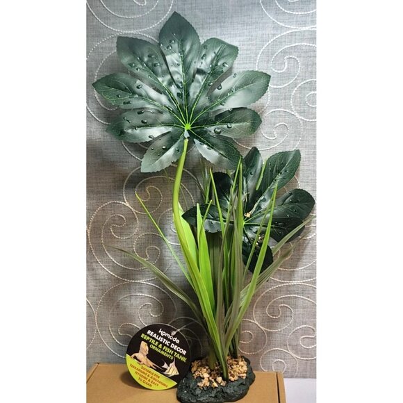 Komodo Jungle Plant for Habitats or Fish Tanks 14 - Picture 2 of 4